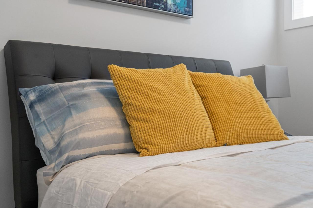 Contemporary Luxury 4 Bedroom House Near Downtown YYC Kültér fotó