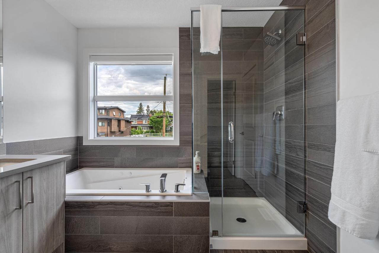 Contemporary Luxury 4 Bedroom House Near Downtown YYC Kültér fotó